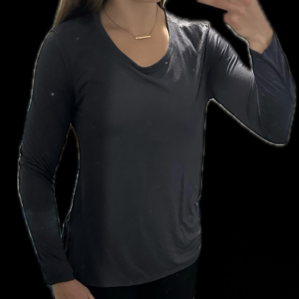 Long sleeve with fun back